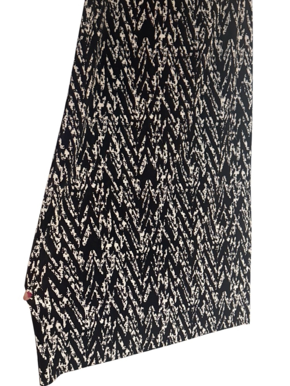 Chico's *EASY WEAR* Black/White Print Skirt  MED/LARGE    #F - Picture 3 of 5